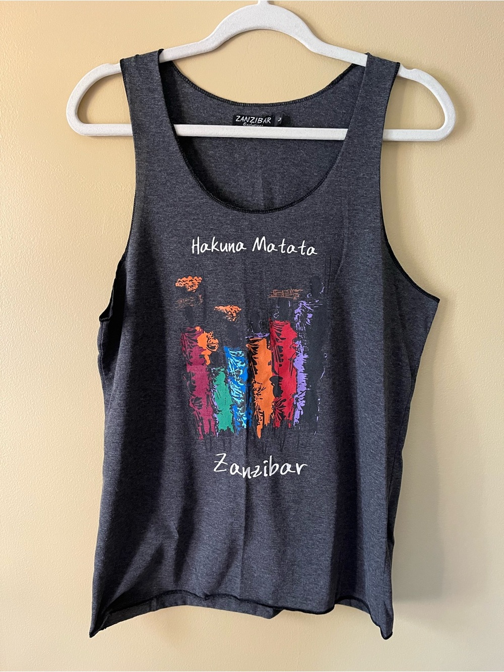 Zanzibar Hakuna Matata Charcoal Graphic Tank - Multicolor Print